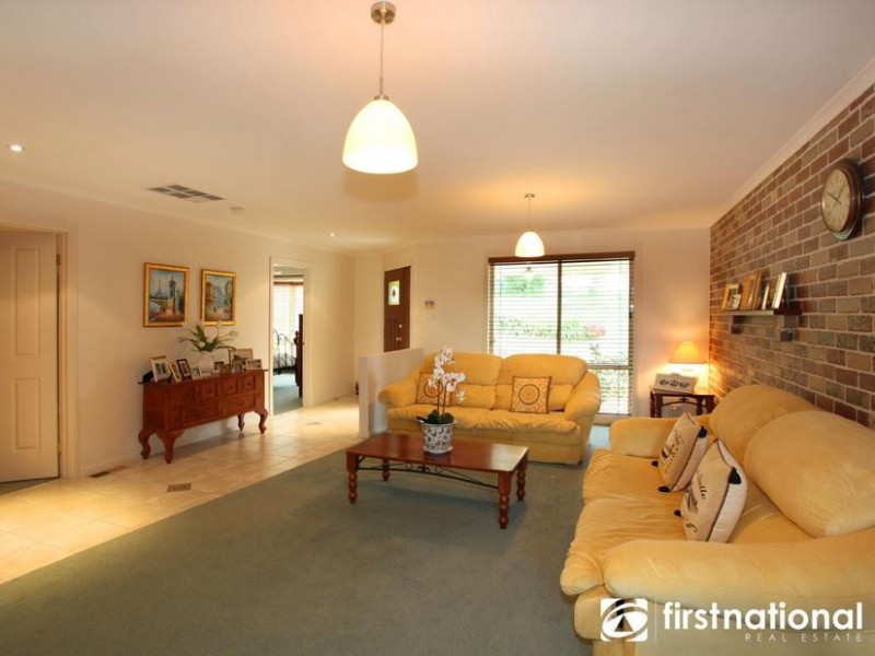 76 Inglis Road, Berwick VIC 3806