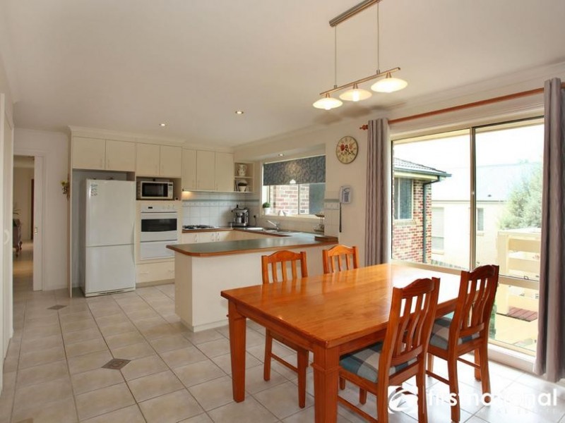 76 Inglis Road, Berwick VIC 3806