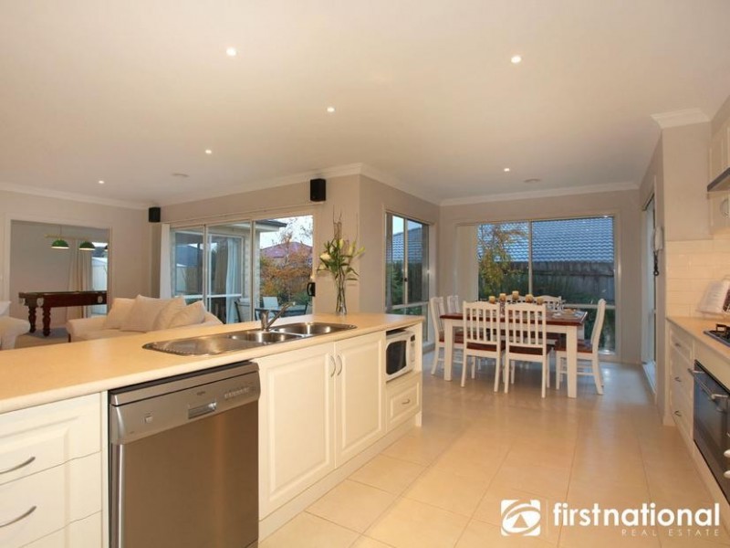 5 Magnolia Drive, Narre Warren South VIC 3805