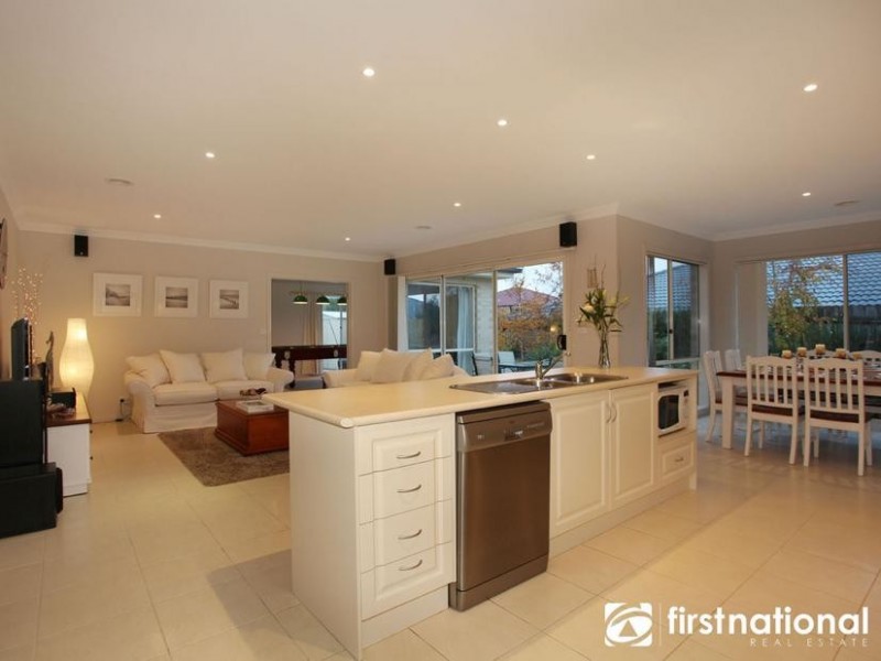 5 Magnolia Drive, Narre Warren South VIC 3805