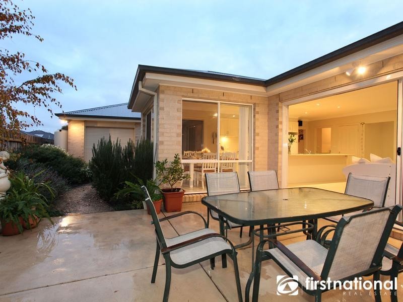 5 Magnolia Drive, Narre Warren South VIC 3805