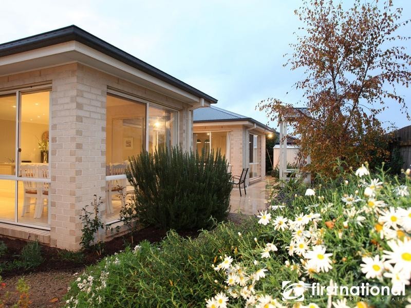 5 Magnolia Drive, Narre Warren South VIC 3805