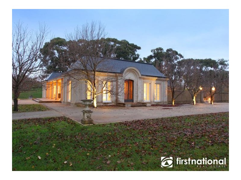 2 Hyde Hill Rd, Harkaway VIC 3806