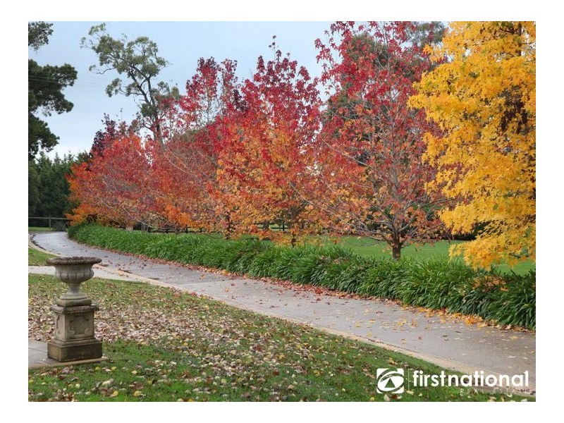 2 Hyde Hill Rd, Harkaway VIC 3806