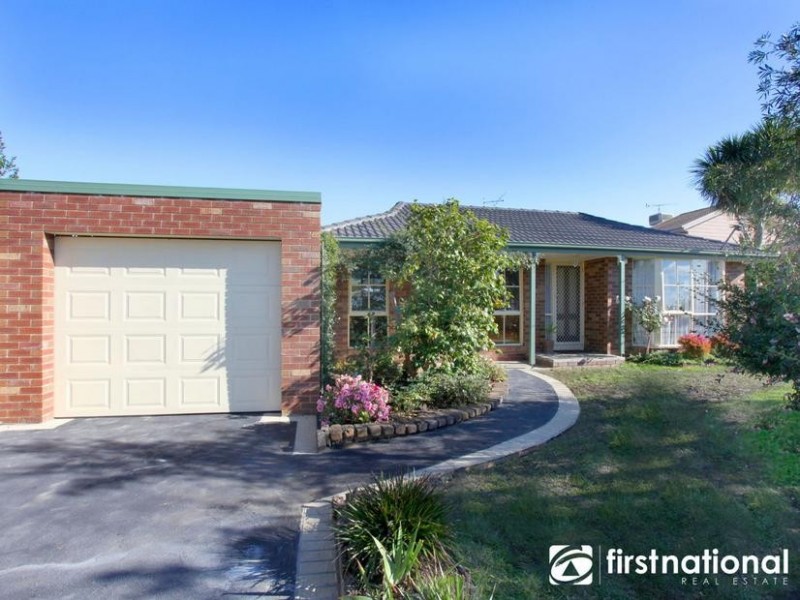 4 Thelma Street, Beaconsfield VIC 3807