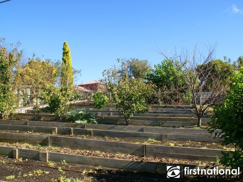 21 Shute Avenue, Berwick VIC 3806