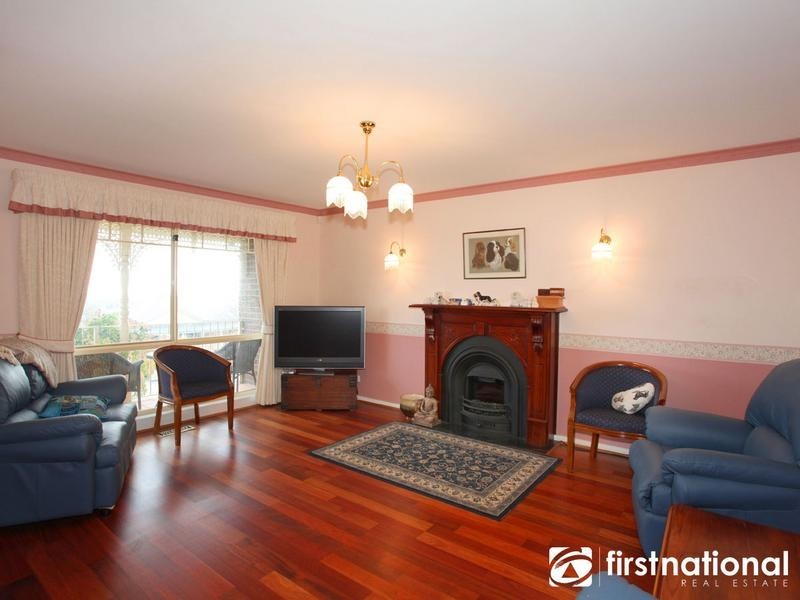 6 Natren Court, Berwick VIC 3806