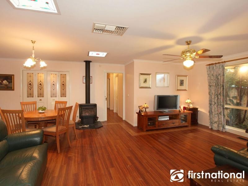 6 Natren Court, Berwick VIC 3806