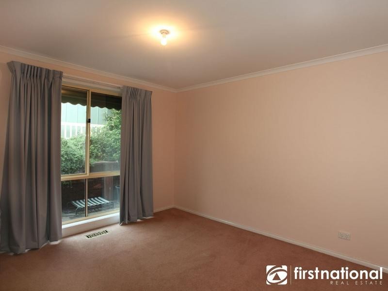 6 Natren Court, Berwick VIC 3806