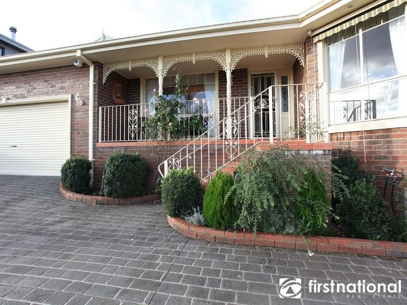 6 Natren Court, Berwick VIC 3806