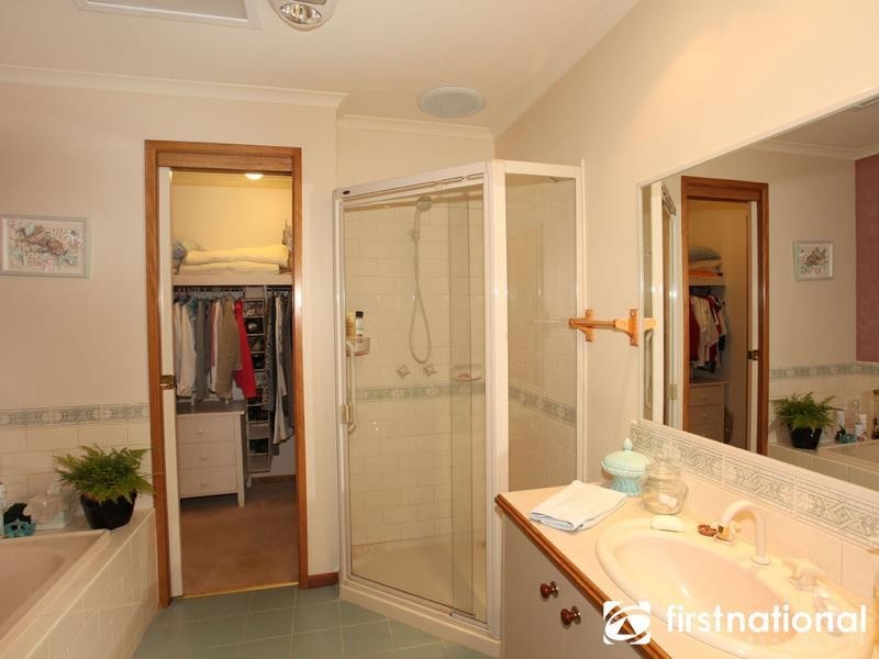 7 Magarra Crescent, Berwick VIC 3806