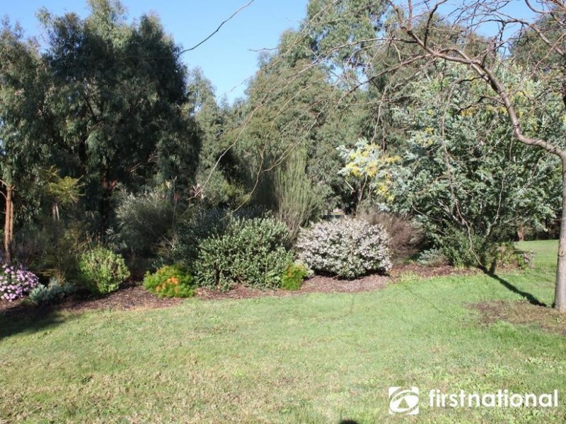 7 Magarra Crescent, Berwick VIC 3806