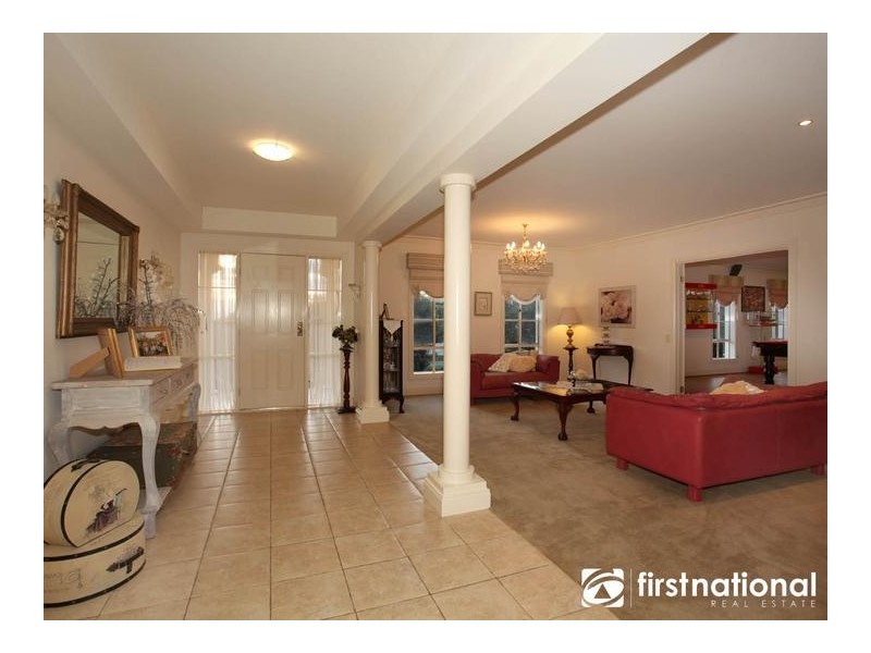 21 Caravelle Court, Berwick VIC 3806