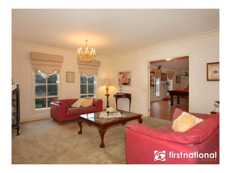 21 Caravelle Court, Berwick VIC 3806