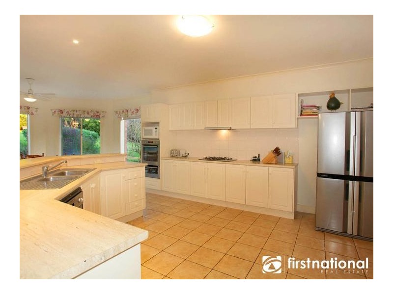 21 Caravelle Court, Berwick VIC 3806