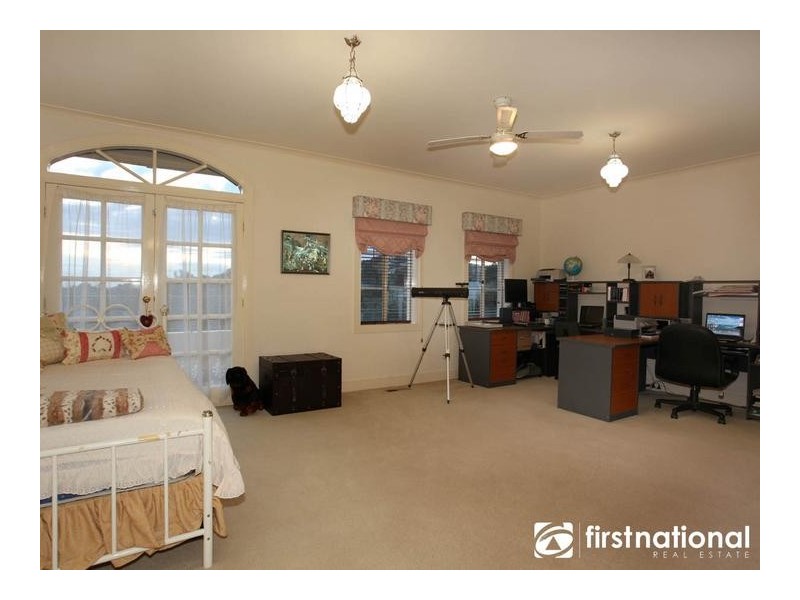 21 Caravelle Court, Berwick VIC 3806