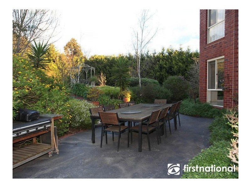 21 Caravelle Court, Berwick VIC 3806