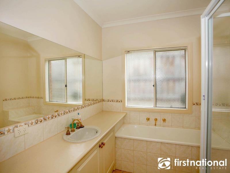 18 Windsor Drive, Beaconsfield VIC 3807