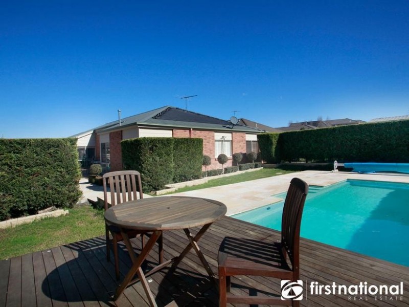 18 Windsor Drive, Beaconsfield VIC 3807