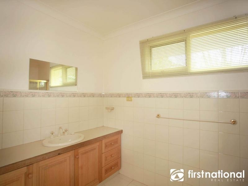 27 Tivendale Road, Officer VIC 3809