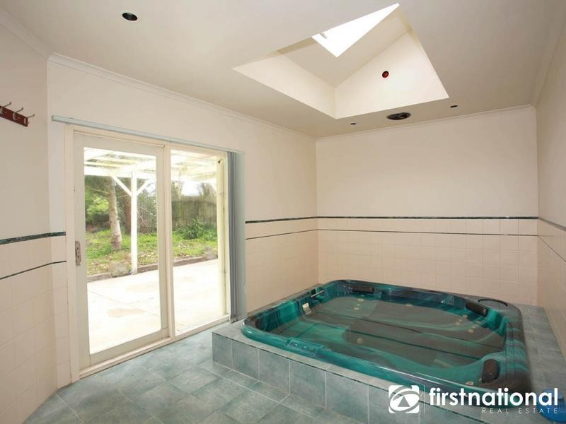 27 Tivendale Road, Officer VIC 3809