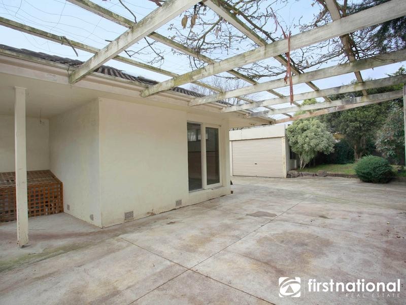 27 Tivendale Road, Officer VIC 3809