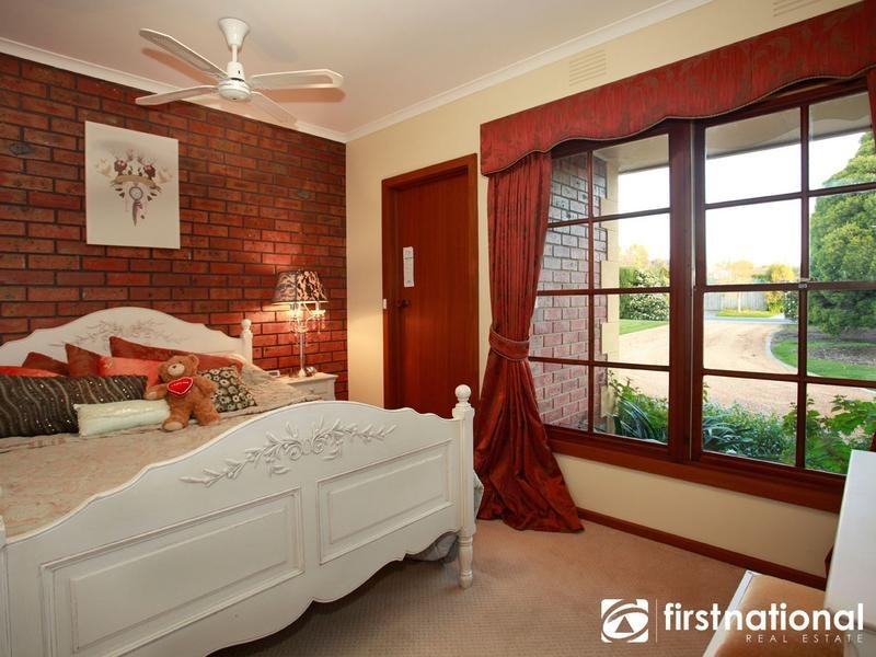 14 Crawley Road, Narre Warren North VIC 3804