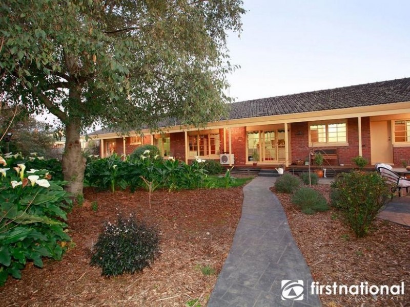 14 Crawley Road, Narre Warren North VIC 3804