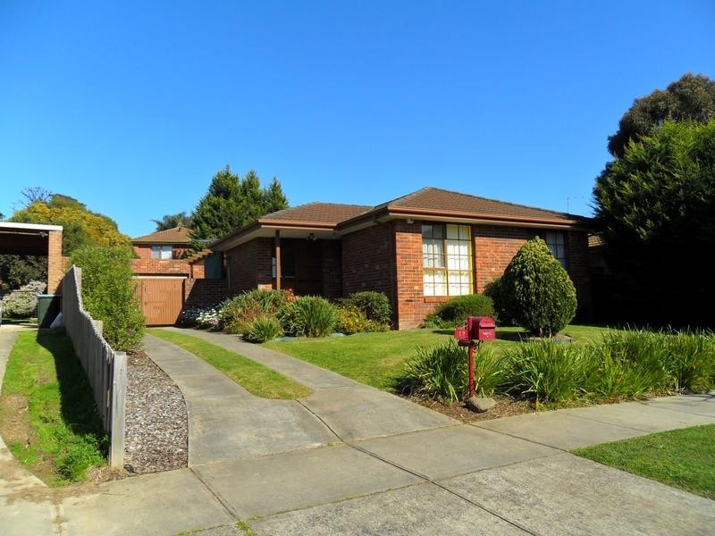 17 Wallowa Crescent, Narre Warren VIC 3805