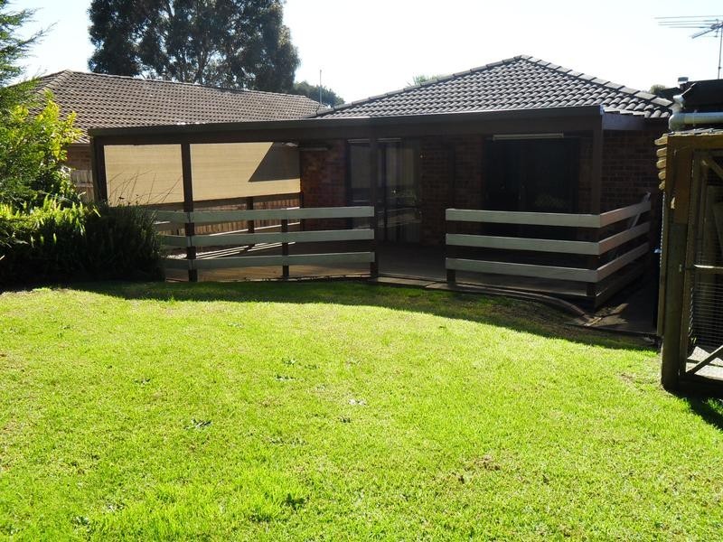 17 Wallowa Crescent, Narre Warren VIC 3805