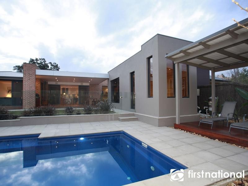 6 Connassidy Close, Beaconsfield VIC 3807