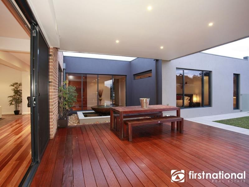 6 Connassidy Close, Beaconsfield VIC 3807
