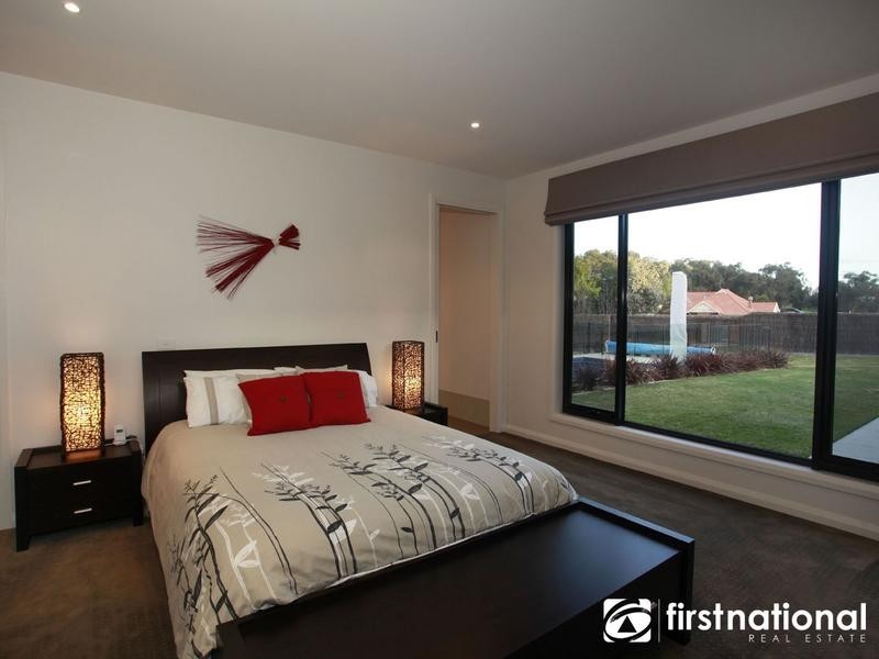 6 Connassidy Close, Beaconsfield VIC 3807