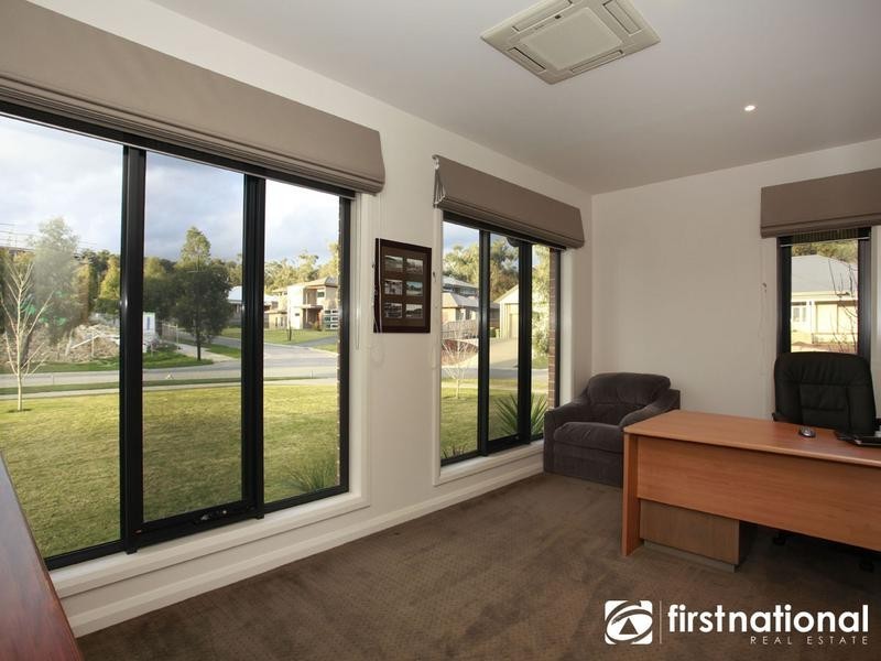 6 Connassidy Close, Beaconsfield VIC 3807