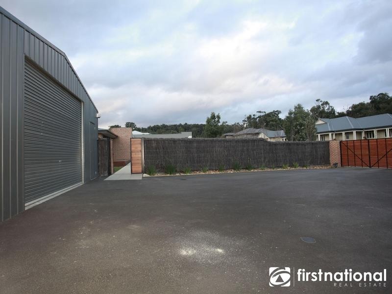 6 Connassidy Close, Beaconsfield VIC 3807