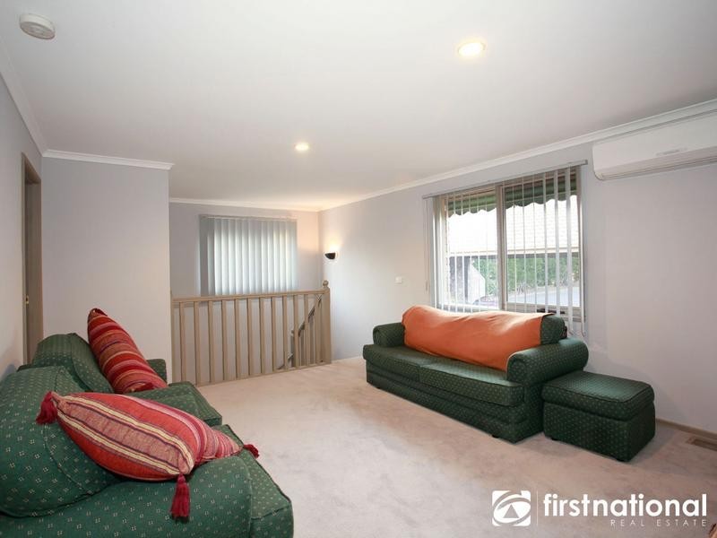 11-12 Maclaine Court, Narre Warren North VIC 3804
