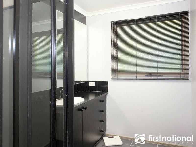 11-12 Maclaine Court, Narre Warren North VIC 3804