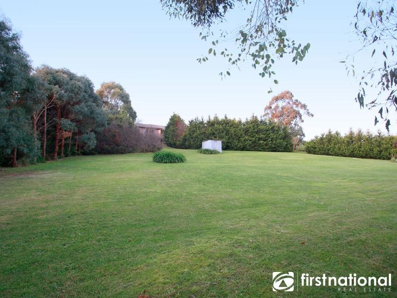 11-12 Maclaine Court, Narre Warren North VIC 3804