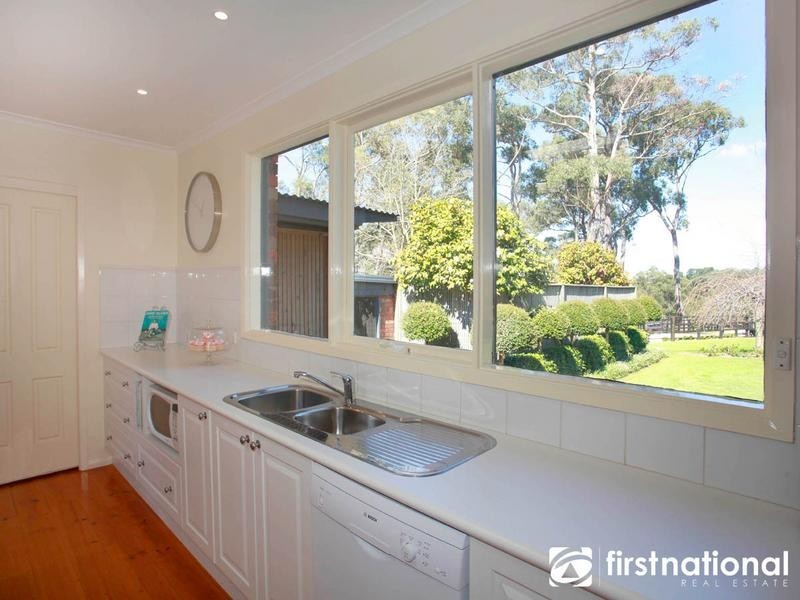 70 Hayseys Road, Narre Warren East VIC 3804