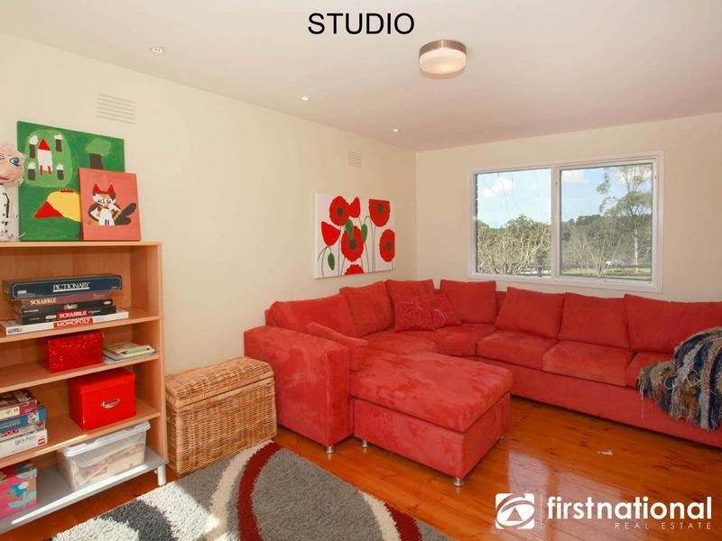 70 Hayseys Road, Narre Warren East VIC 3804