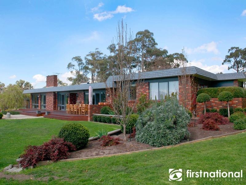 70 Hayseys Rd, Narre Warren East VIC 3804