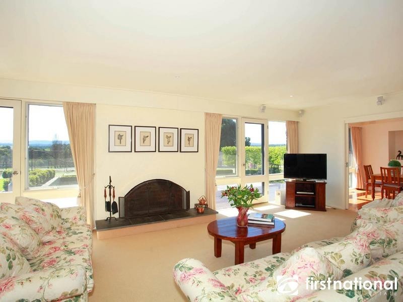 70 Hayseys Rd, Narre Warren East VIC 3804