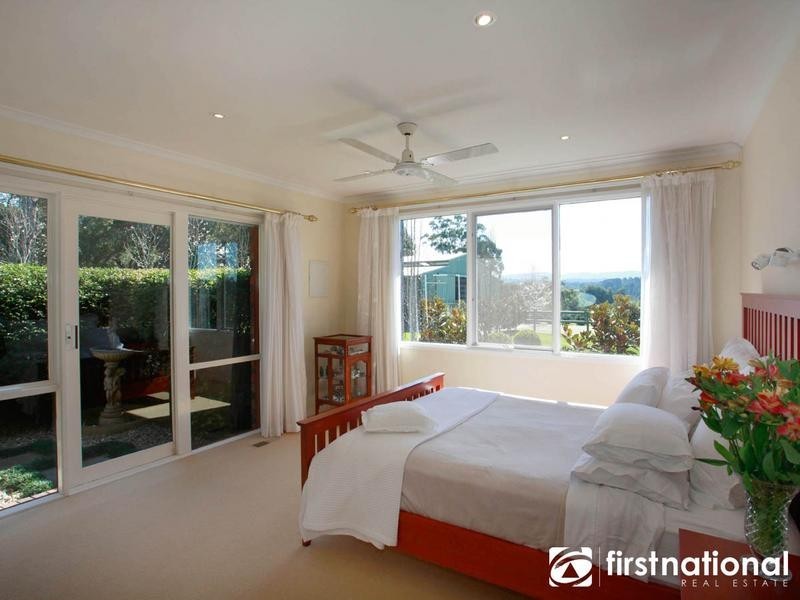 70 Hayseys Rd, Narre Warren East VIC 3804