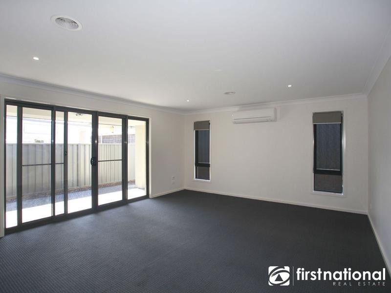 22 Lindeman Street, Berwick VIC 3806