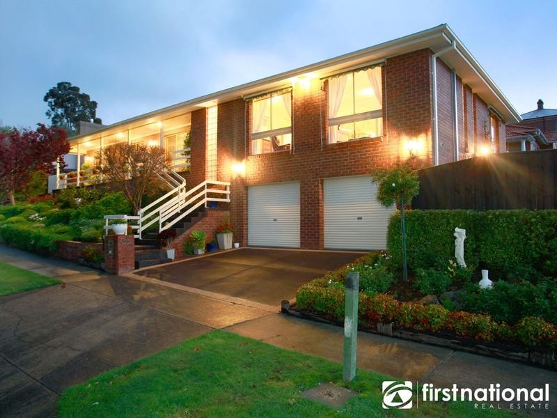 5 Shannon Way, Berwick VIC 3806