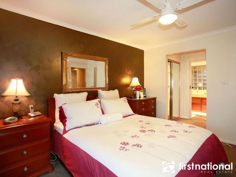 5 Shannon Way, Berwick VIC 3806