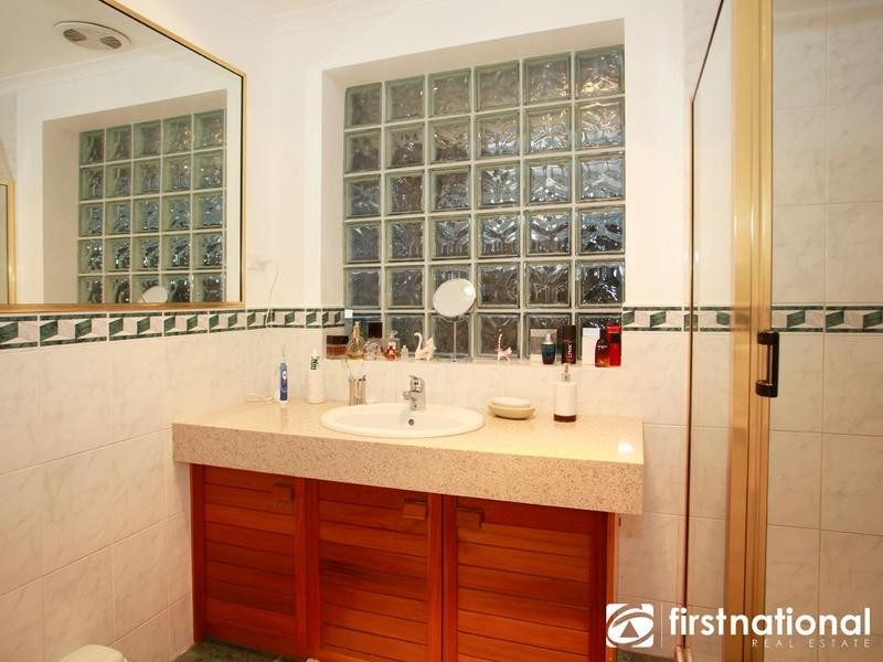 5 Shannon Way, Berwick VIC 3806