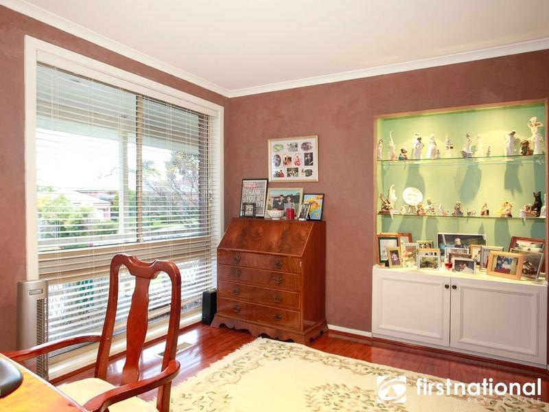 5 Shannon Way, Berwick VIC 3806