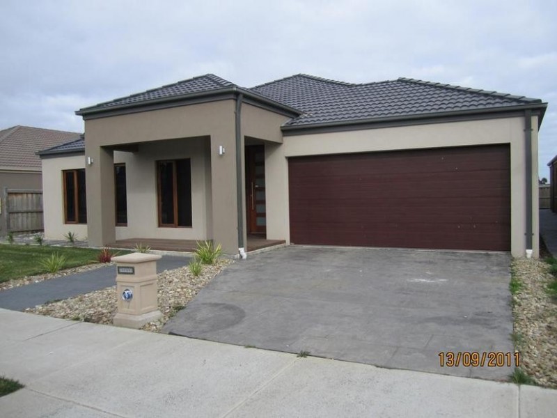 7 Honey Court, Berwick VIC 3806