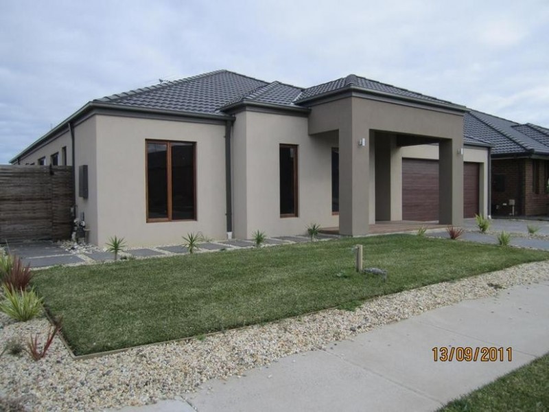 7 Honey Court, Berwick VIC 3806